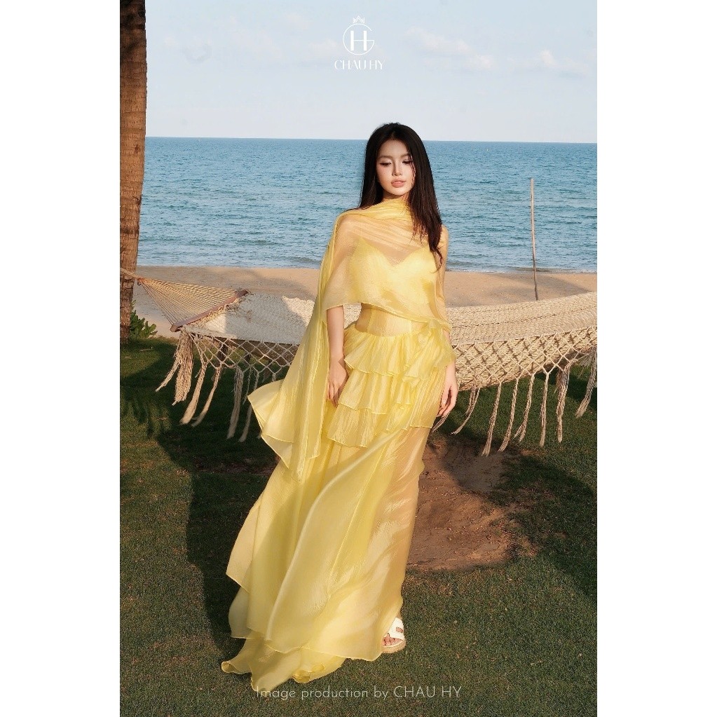 Đầm Tơ Omely Kèm Khăn Choàng Kiểu dáng maxi, chất liệu tơ cao cấp- 𝑪𝑯𝑨𝑼 𝑯𝒀 𝑫𝒆𝒔𝒊𝒈𝒏