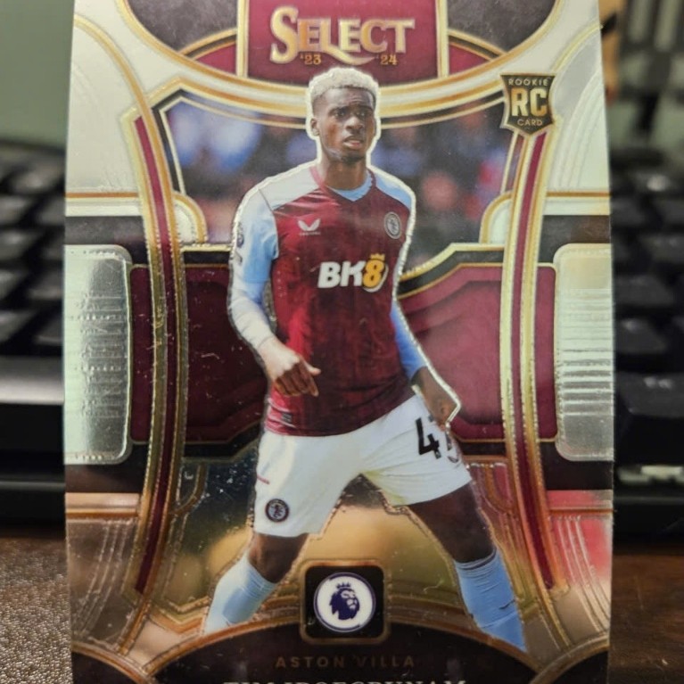Thẻ Tim Iroegbunam Panini Select 2023/2024 (Aston Villa) (23/24)