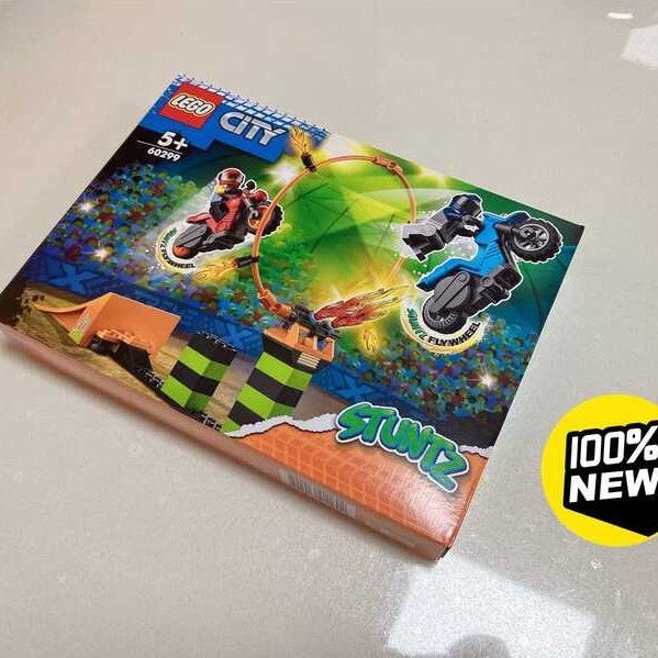 LEGO 60299 Xe đua biểu diễn Stunt Car Race City Series