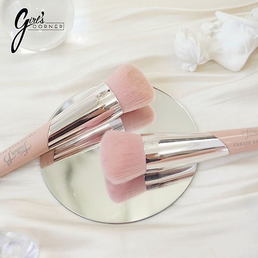 Cọ nền vát 2 đầu Feather B Foundation Brush