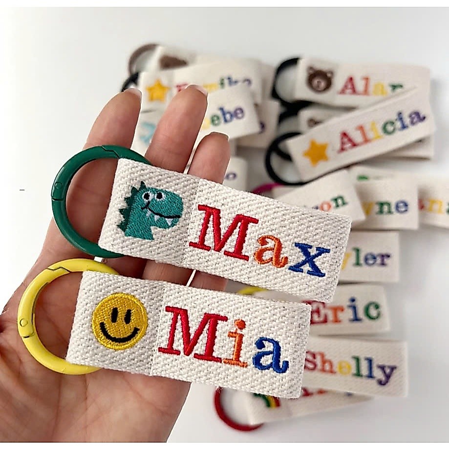Nametag Thêu tên theo yêu cầu, nametag mini, móc khoá treo balo, vali chống thất lạc