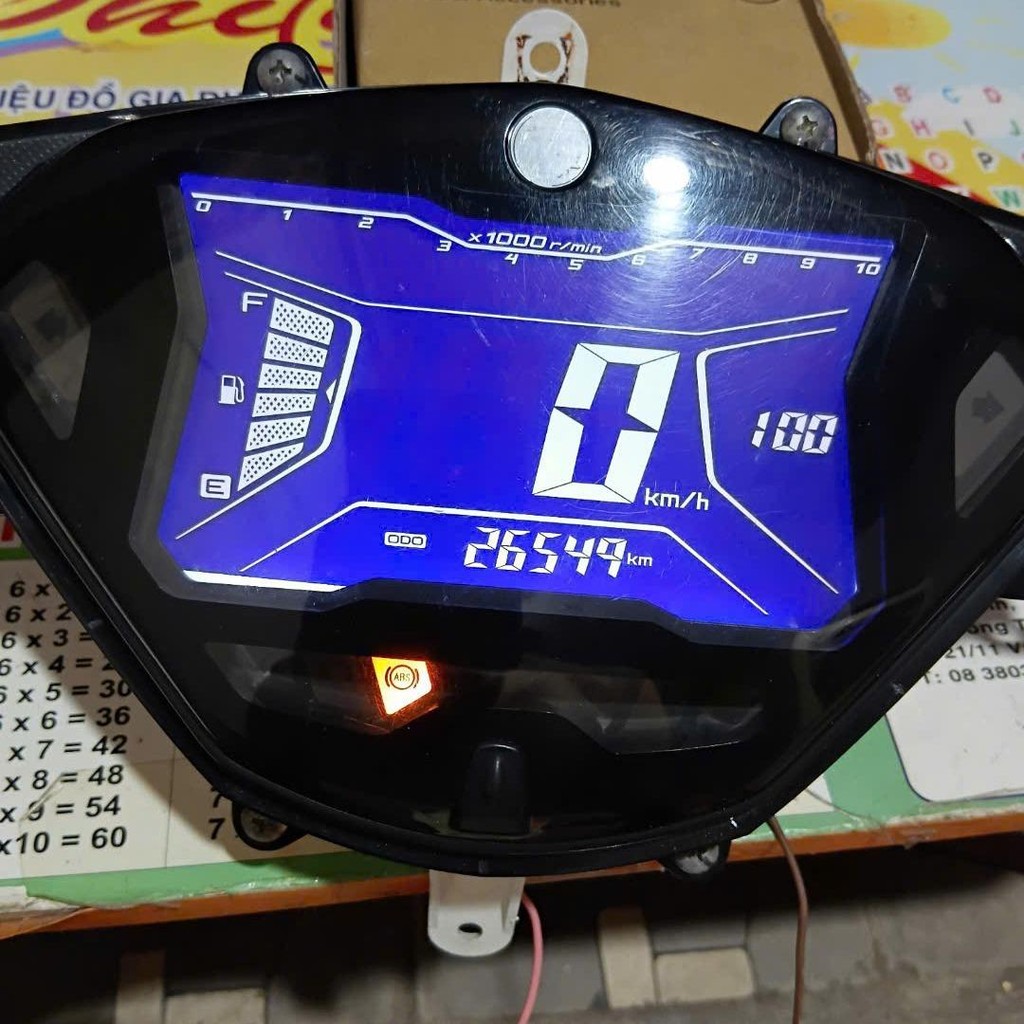 Combo phim zin cho đồng hồ xe máy (tấm phân cực trên,phim bạc dưới)