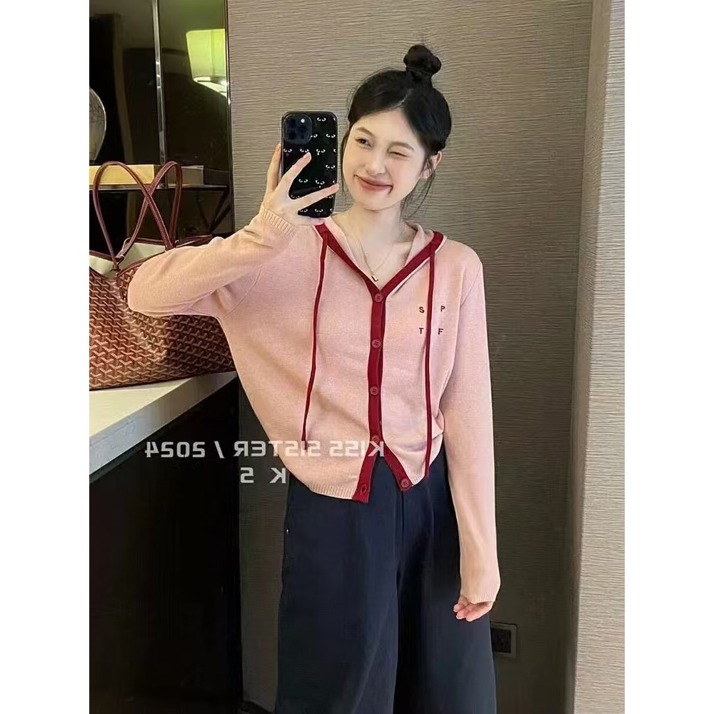 Áo len dệt kim có mũ trùm đầu màu đen Phong cách mới dành cho nữ Áo len ngắn phong cách lười biếng n