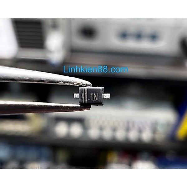 60 con Diode SMD 1N4148 code 1N T4 dán mới