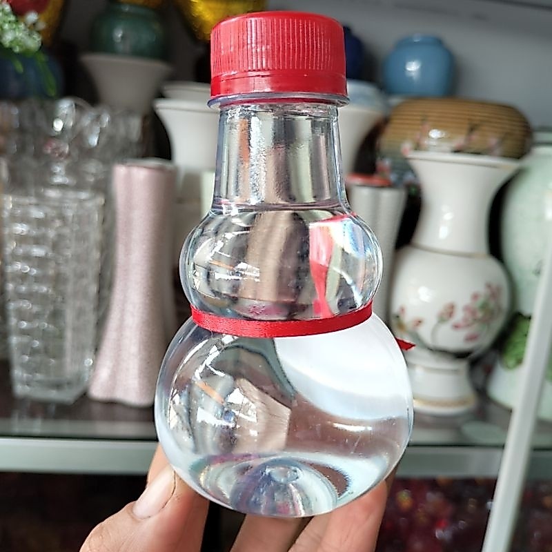 Chai nước thơm cúng hồ lô 200 ml