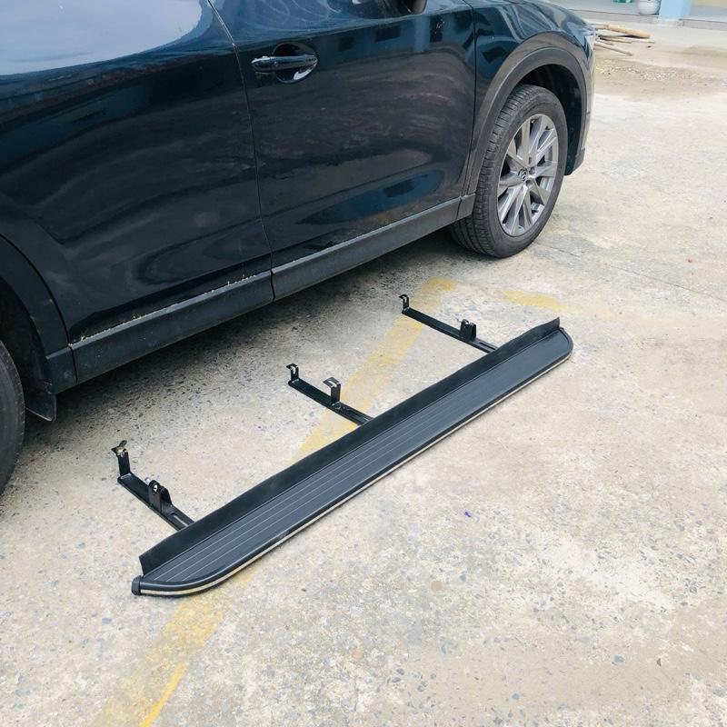 Bậc, bệ bước chân xe Mazda Cx5, cx-5 2018-2025 mẫu MCB bo viền inox