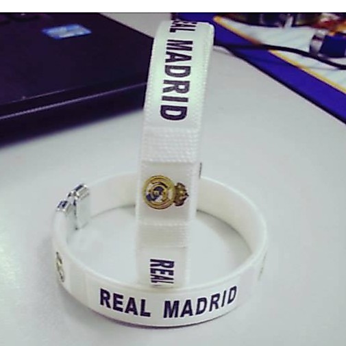 Vòng tay Real Madrid trắng