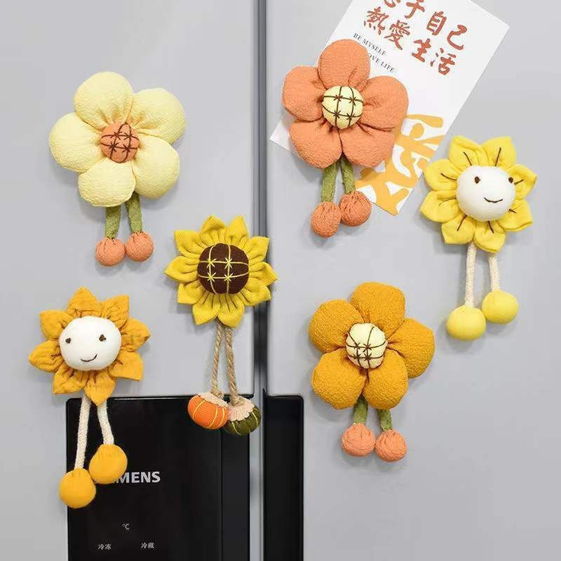 TQ~Creative Cute Cartoon Fabric Plush Smiley Sunflower Smiley Face Refrigerator Magnets Home Dormito