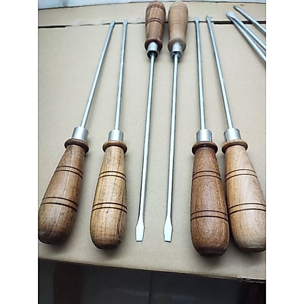 cây tô vít cán gỗ 5 li và 6 li cực tốt