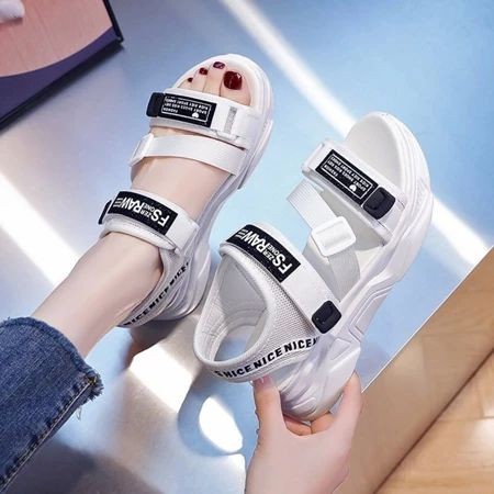 Giày Sandal Nữ Style Streetwear Năng Động Cho Mùa Hè