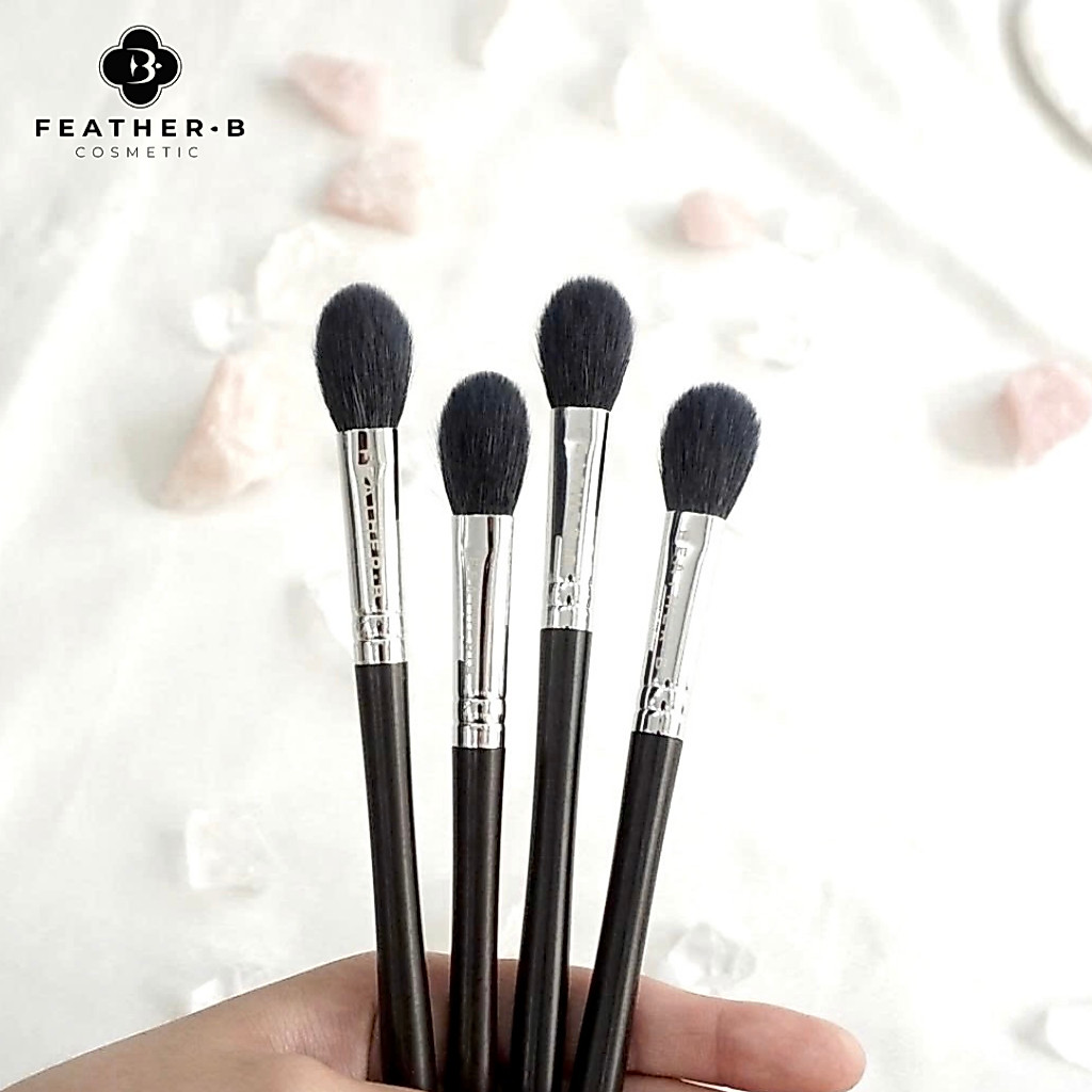 Cọ highlight - má hồng Feather B 144