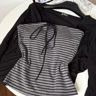  áo khoác cardigan nữ đen sọc ngang local brand Salmo mùa thu set đồ 