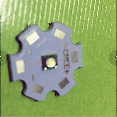 Đèn pin led  siêu sáng 3,7v sáng trắng