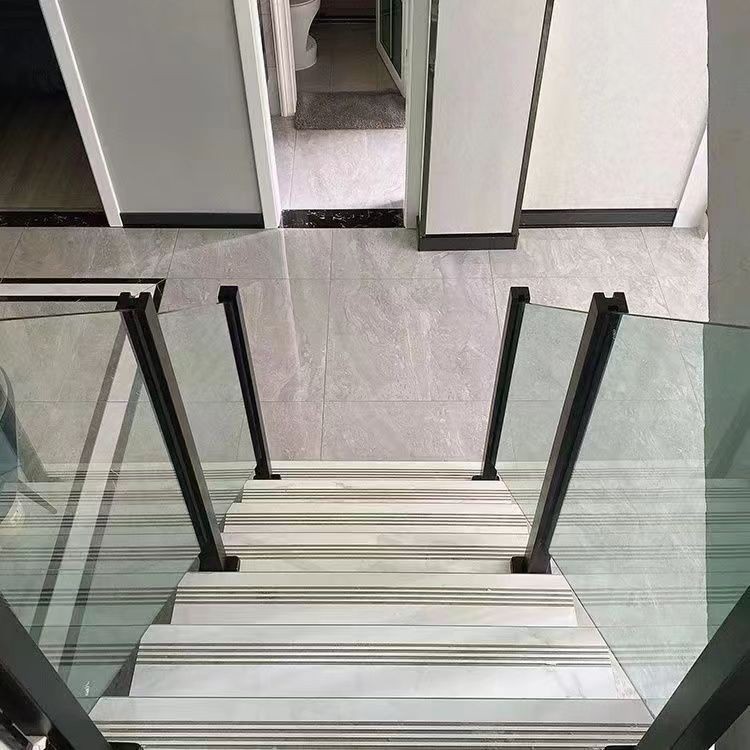 Cột lan can bằng thép không gỉ, cột lan can bằng hợp kim nhôm, lan can kính, lan can ngoài trời tron