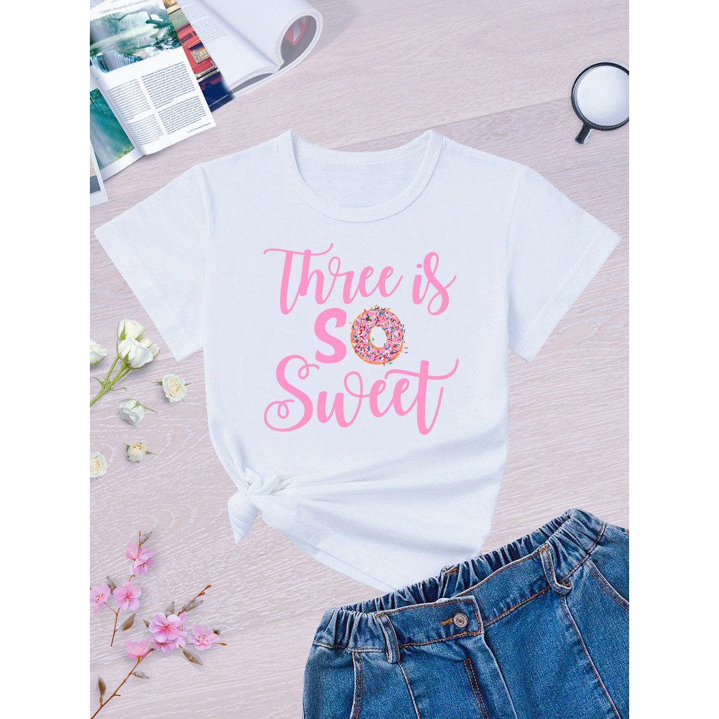 Áo thun sinh nhật thứ 3 của Three Is So Sweet Girl 's Toddler Donut Lover Party Quần áo