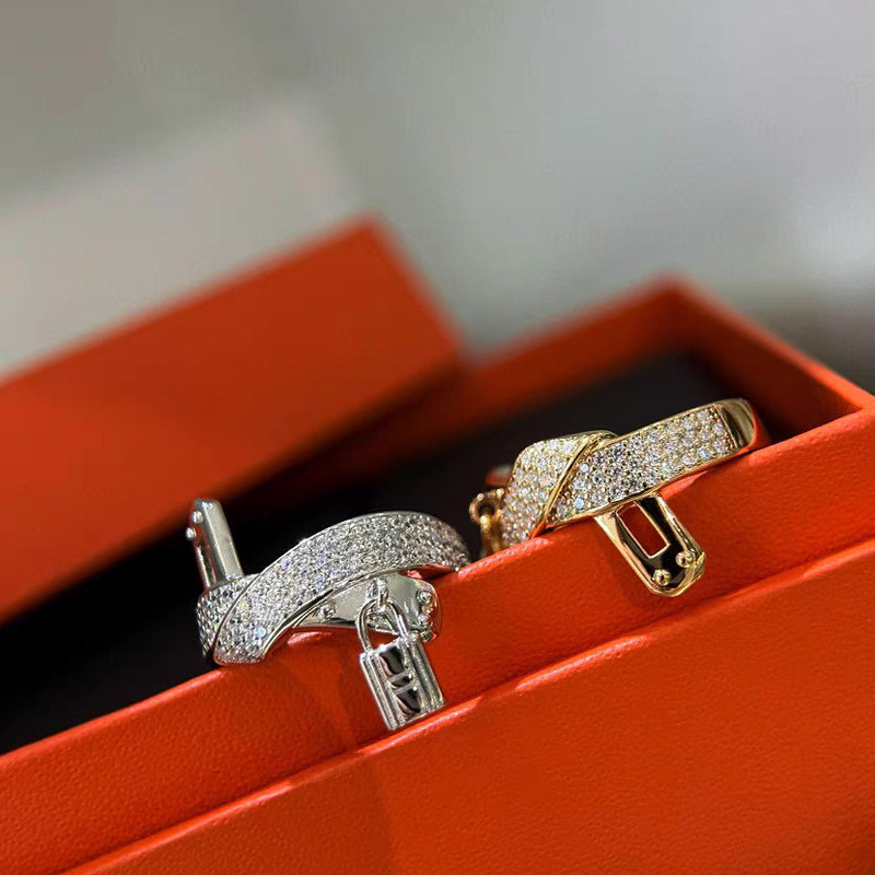 QU0T New Full-Diamond Cross-Lock Ring Kelly Lock buckle ring high-end couple's ring