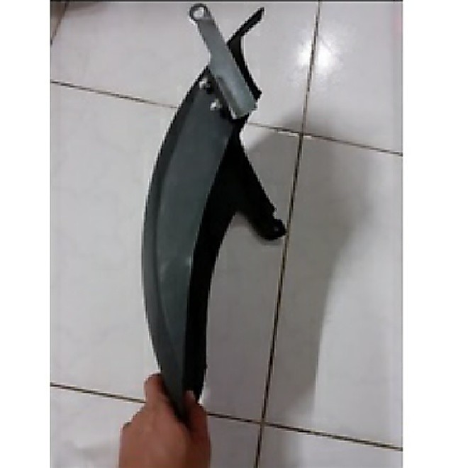 Dè con Click đời đầu / dè chắn bùn Click đời cũ