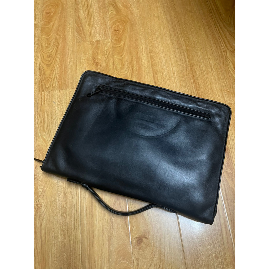 [2hand] Clutch A4 da thật 2hand