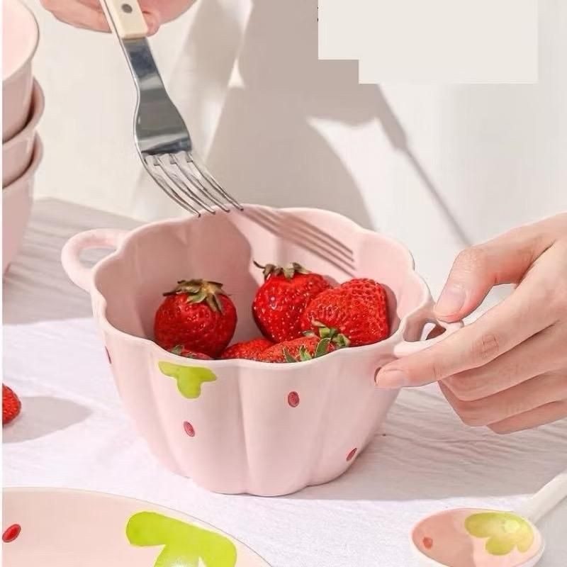 ( Tặng Thìa ) Bộ Bát Sứ Hình Quả Dâu Tây Tráng Men Cao Cấp - Set 1 Bát 1 Thìa - Đổi 1 Khi Vỡ