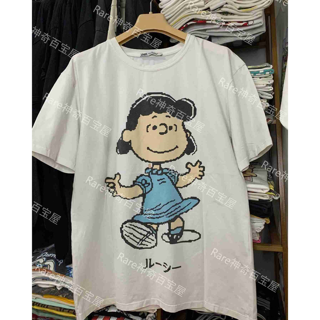 UM * PLOIRare Magical Treasure House Lucy Snoopy 90 Áo thun ngắn tay hoạt hình cổ điển 21321