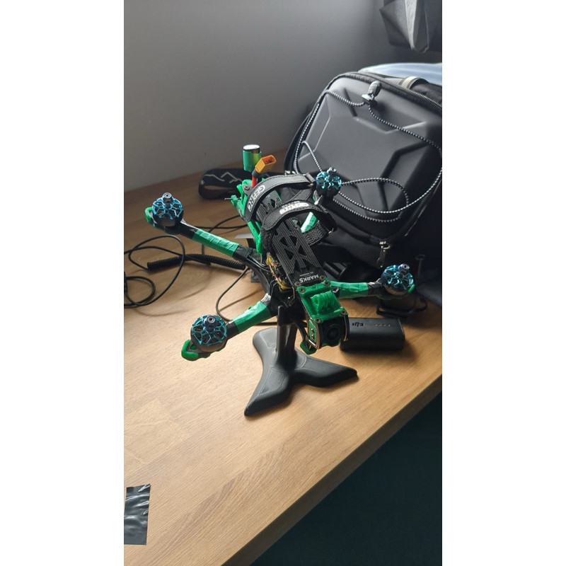 Đế trang trí Drone FPV in 3D