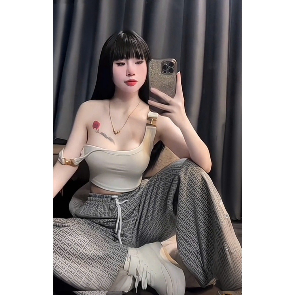 Set Bộ Áo 2 Dây Croptop Khoen Phối Quần Ống Xuông Rộng Sang Chảnh