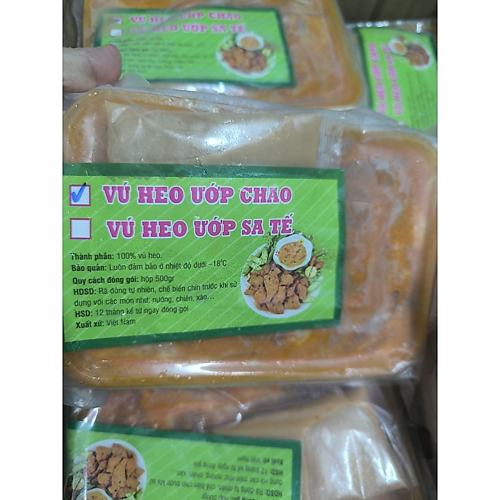 Vú heo ướp chao sẵn, hộp 500gram, kèm chao chấm ngon.