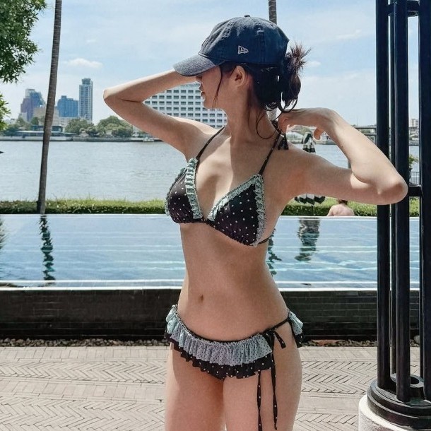 Mới Hot Girl Fresh Holiday Beach Split Swimsuit bikini