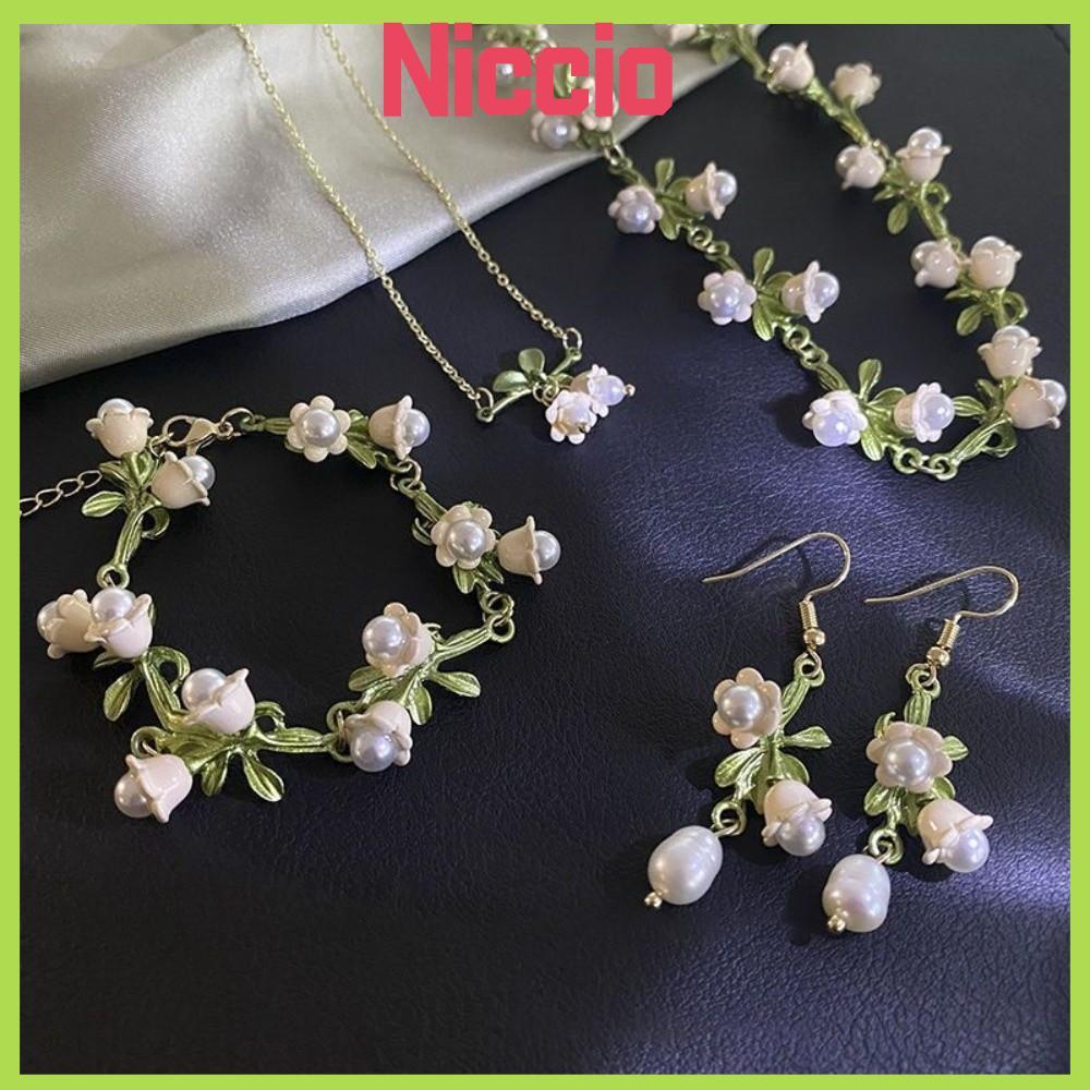 Bộ trang sức NICIO Lily of The Valley, Vòng tay hoa lan trắng, Bông tai tua rua Lily of the Valley Q