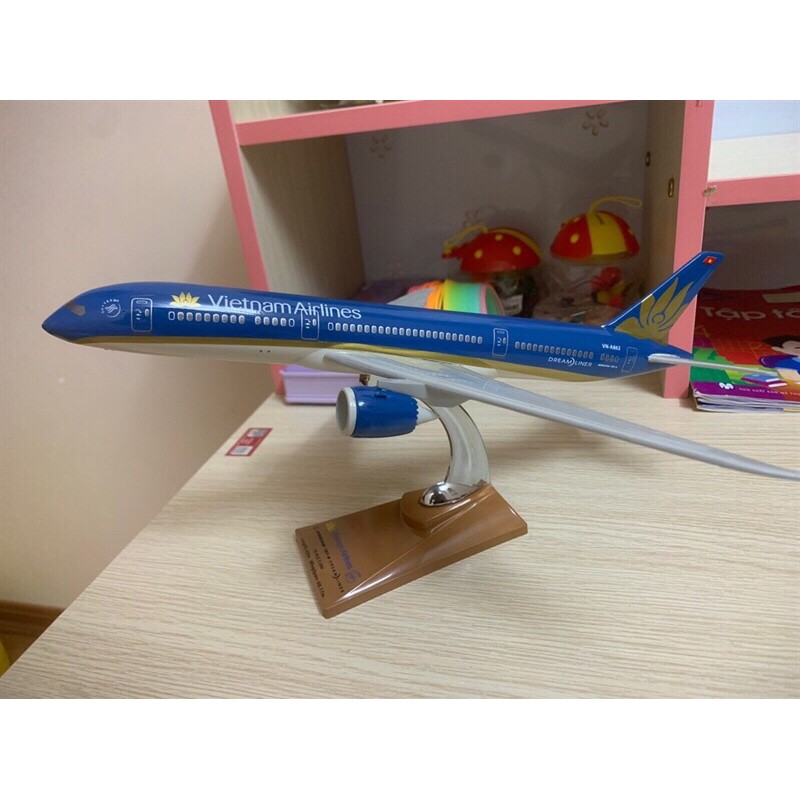 Mô hình máy bay Việt Nam VNA 32 cm Boeing B787-9 Dreamliner cao cấp tỷ lệ 1:150 - Rubik Ocean