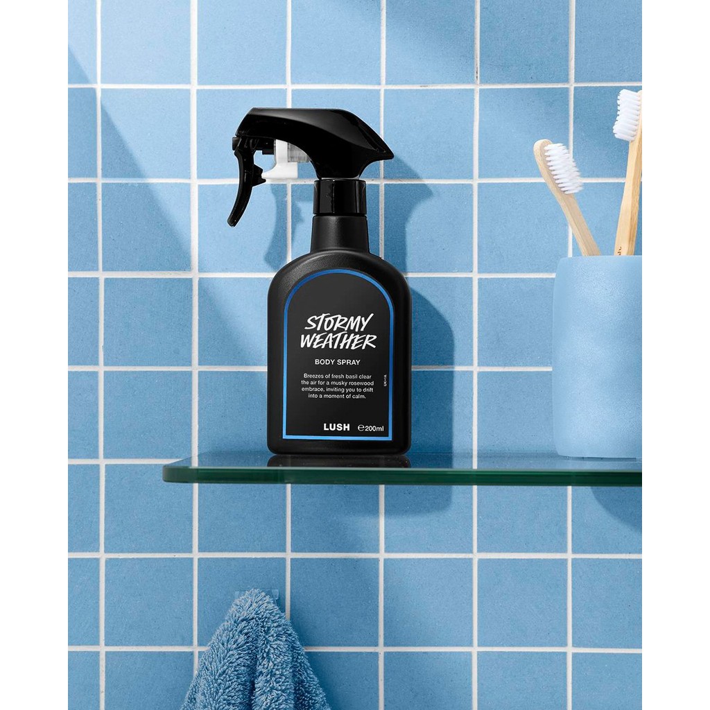LUSH - Xịt thơm toàn thân Stormy Weather 5506001-00030-200g