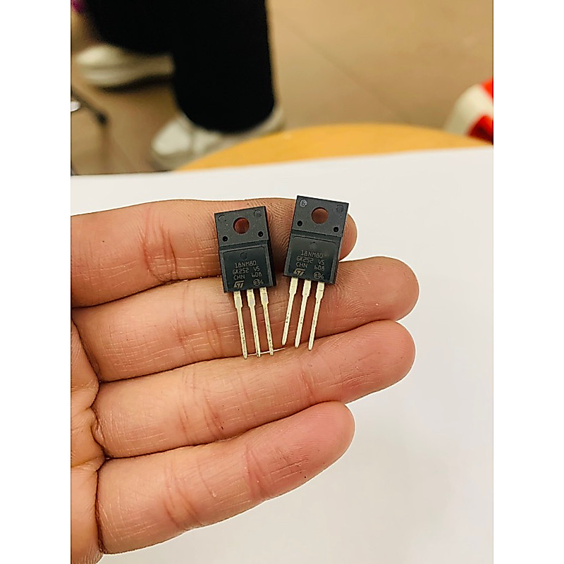 Set 2 IC 18NM80 to220