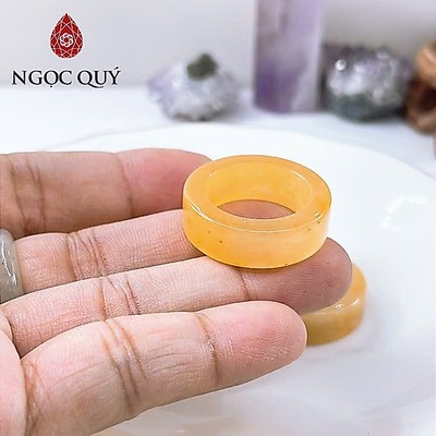 Nhẫn thạch anh - Nhẫn thạch anh vàng mật ong ( có sớ nhẹ bề mặt ) - Ngọc Quý