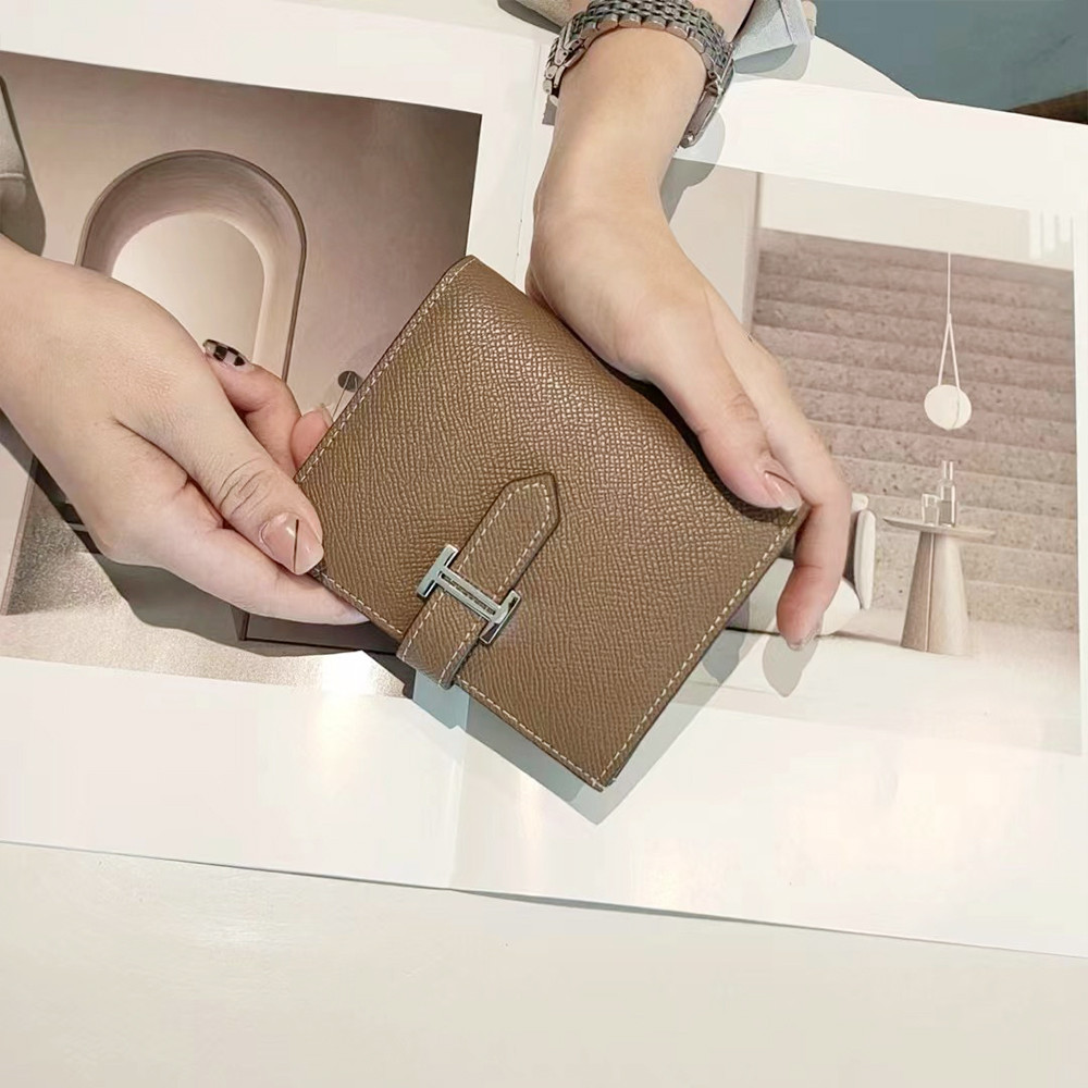 multi -compartment women's wallet short female wallet mini hand -held female wallet 2023 Ví Phong Cá