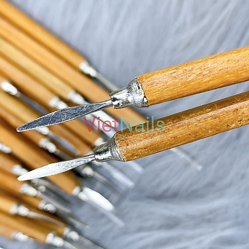 Bịch 05 Cây Lấy Khóe Móng Tay Móng Chân Cán Gỗ Siêu Bén
