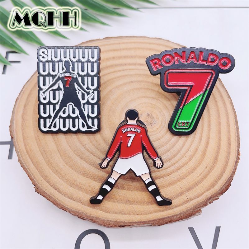 MQHH Sáng Tạo Vận Động Viên Bóng Đá C Luo Trâm CR7 Bước Vào Bóng Chiến Thắng Kỷ Niệm Mặt Sau Huy Hiệ