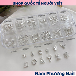  Hộp 12 ngăn charm Giáng sinh màu vàng bạc nhiều hình dạng: bông tuyết cây thông hộp quà chuông vòng hoa,... trang trí móng Christmas 🌸 Nam Phương Nail 🌸 