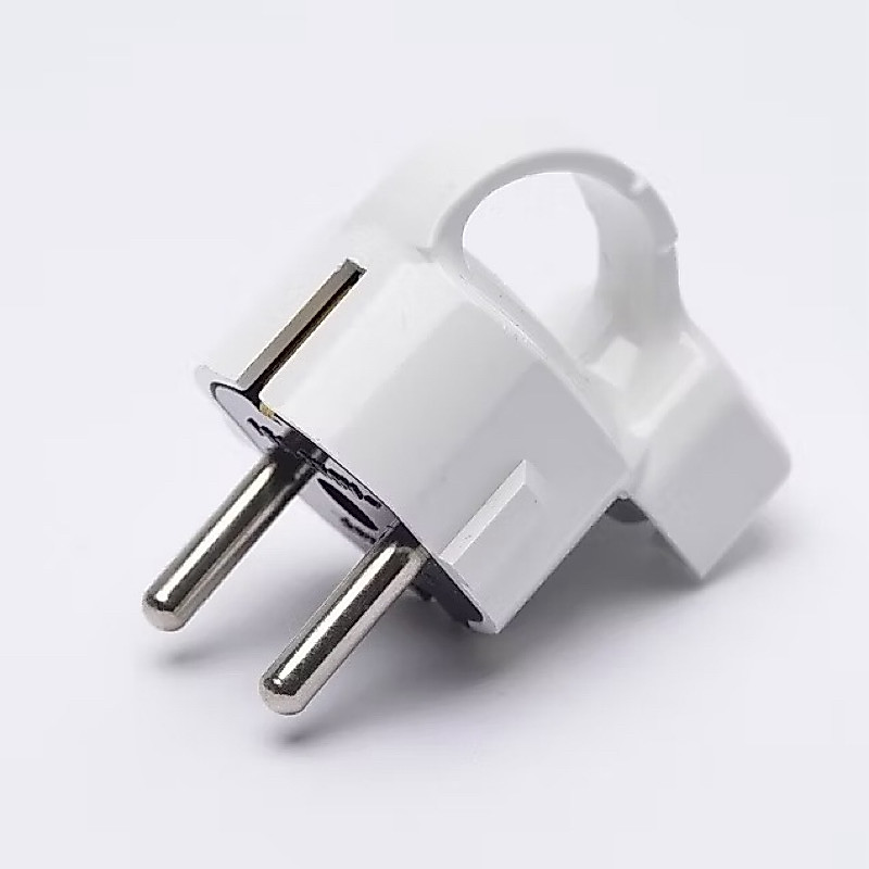 Phích cắm điện 2 chấu Hàn Quốc tiếp địa sườn DP2104 điện áp 250V_16A