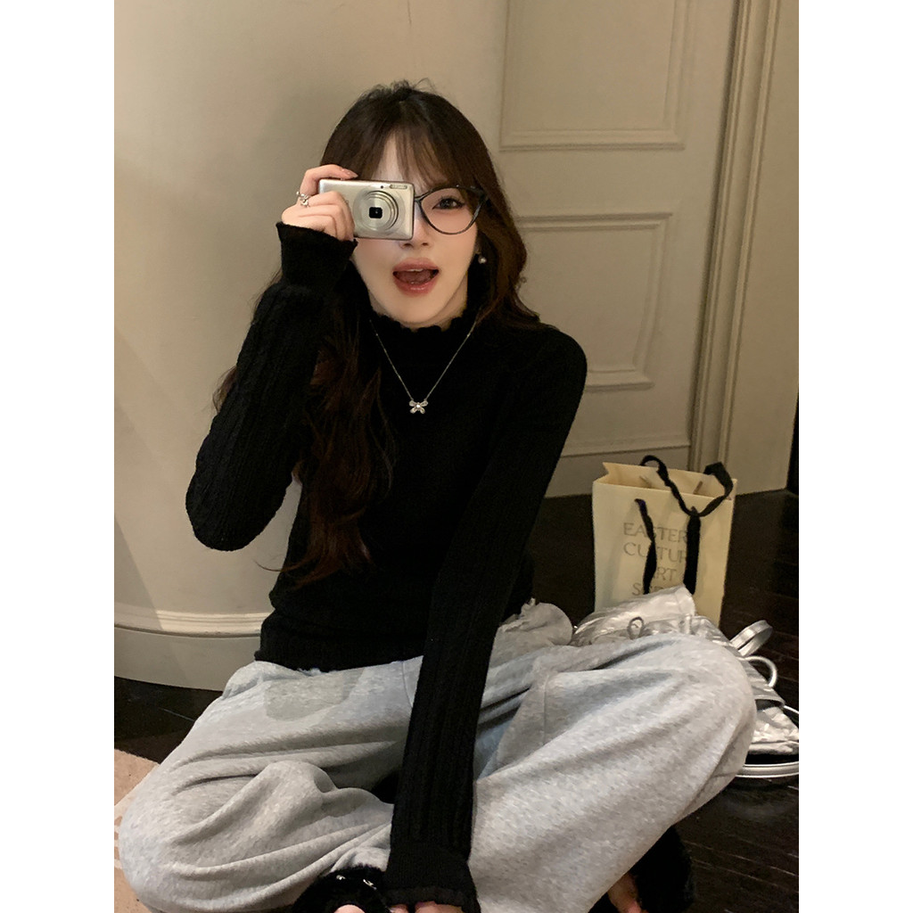 Áo sơ mi cổ rùa phong cách phương Tây, chất liệu ren mỏng nhẹ | BigBuy360 - bigbuy360.vn