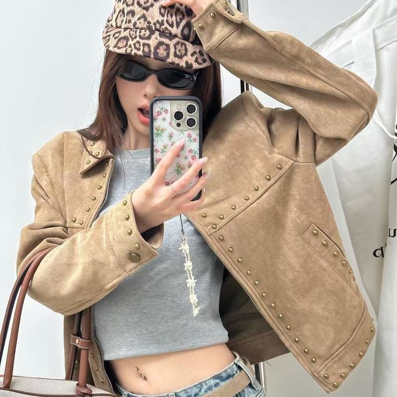 美式复古辣妹铆钉机车服外套女秋季街头高级感翻领廓形感夹克上衣 American retro style rivet biker jacket for women, autumn street fash