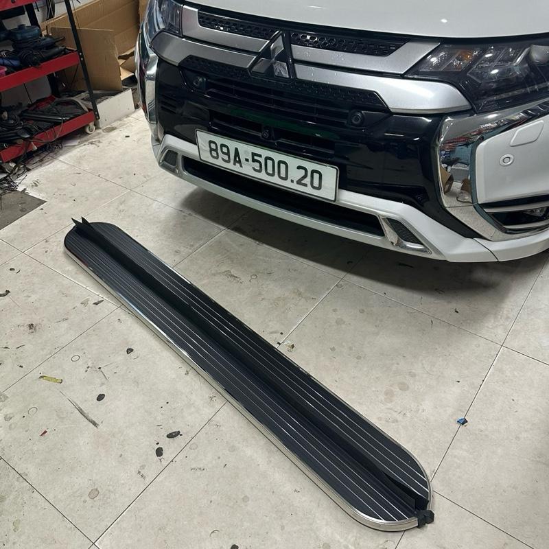 Bậc, bệ bước chân MITSUBISHI OUTLANDER 2018-2025 mẫu Macan