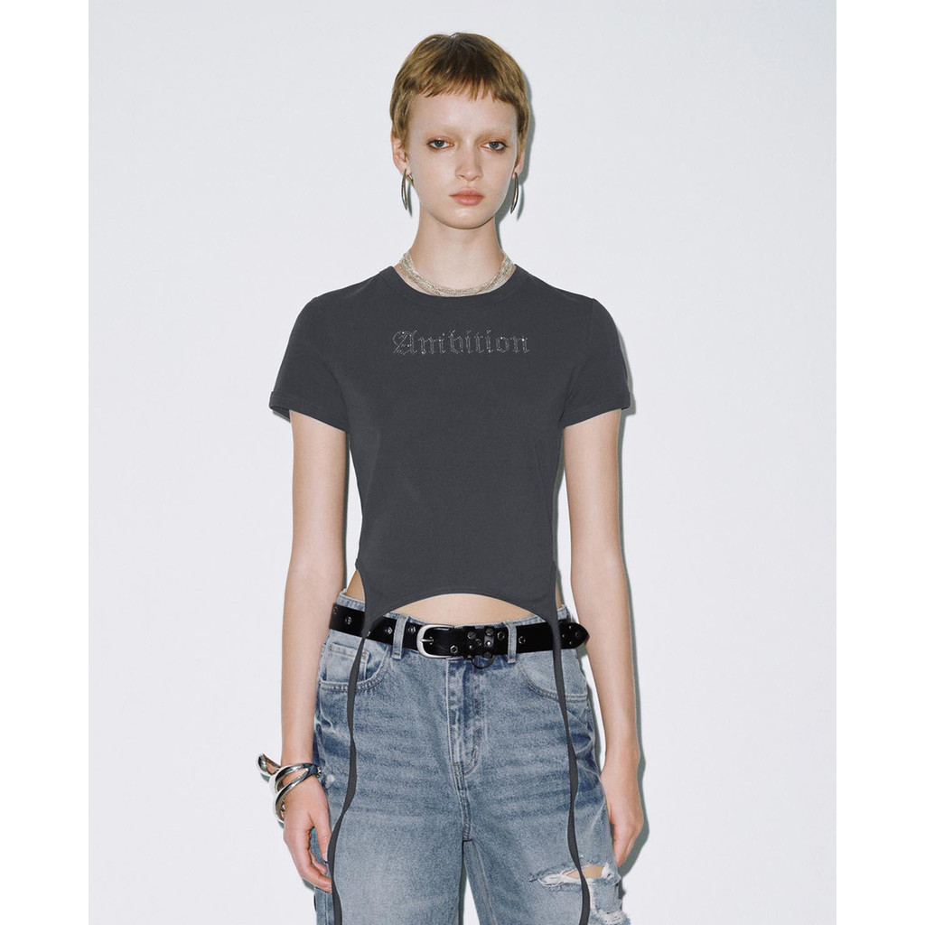 URBAN REVIVO - Áo croptop nữ cổ tròn tay ngắn phối tua rua_UYV450086-L8A
