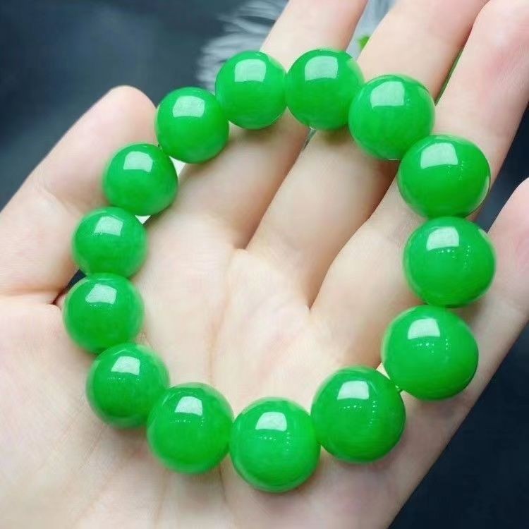 Hạt jadeite tự nhiên Myanmar màu xanh lá cây full green, hạt tròn có lỗ, phù hợp làm vòng cổ cao cấp