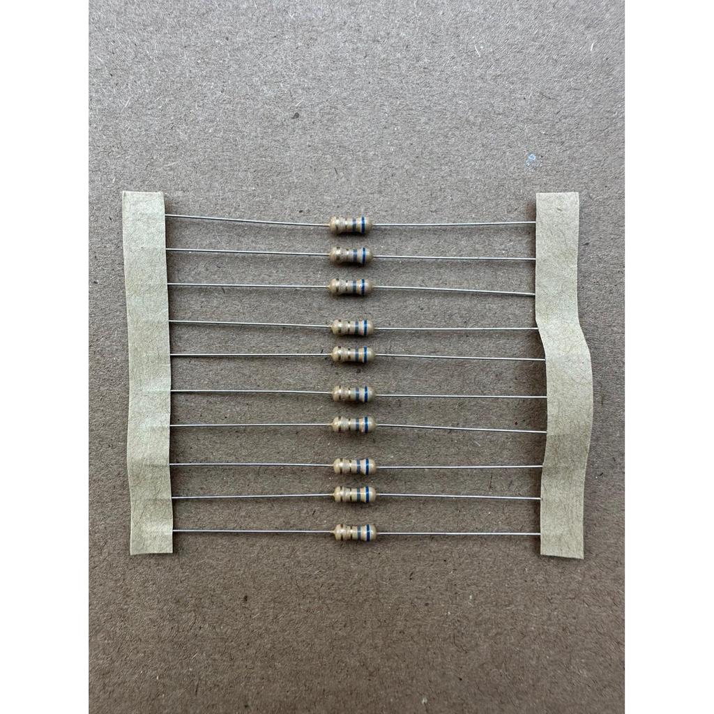 Điện trở vòng màu 0,25 W 1 Euro 2.2 Euro 4.7 Euro 5.1 Euro 6,8 Euro 10 Euro 12 Euro 15 Euro 20 Euro