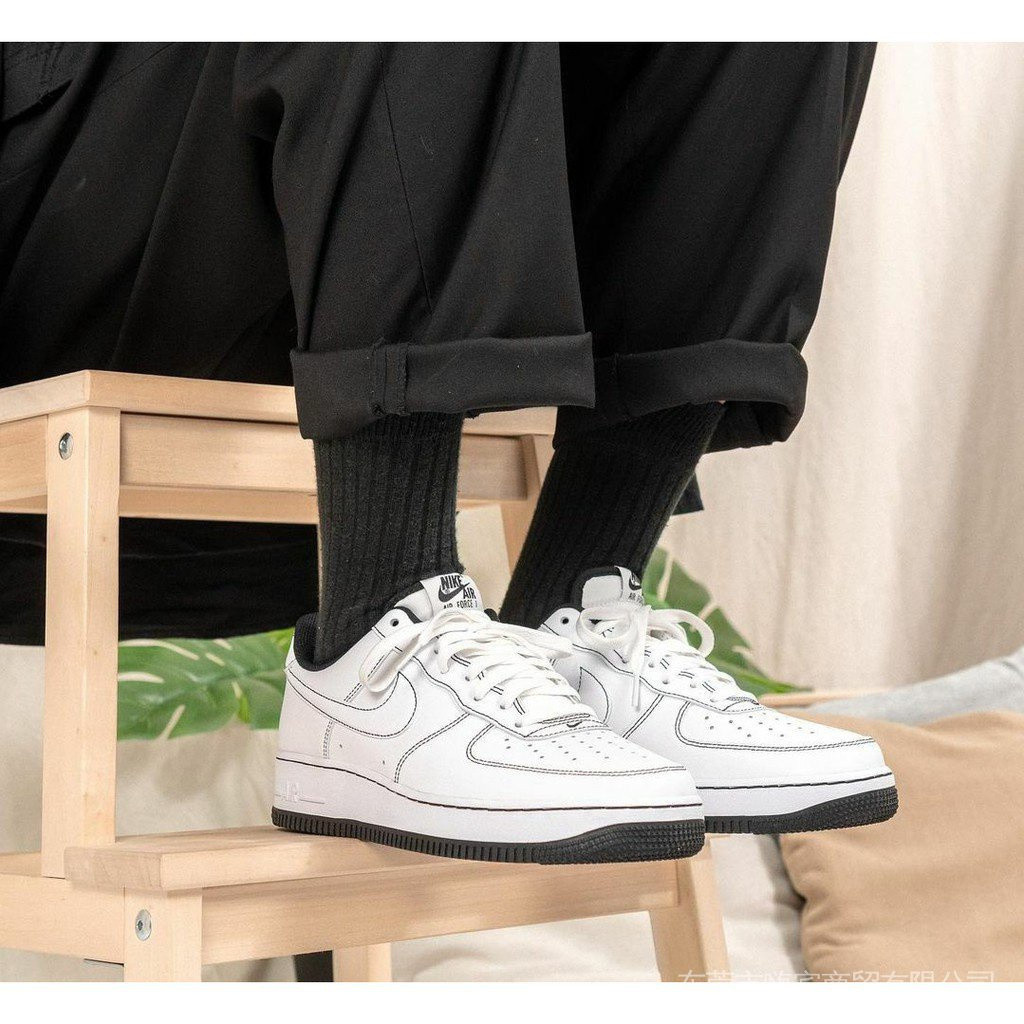 Nike Air Force 1 Trắng Đen, Regular Leather, Mã CV1724-104