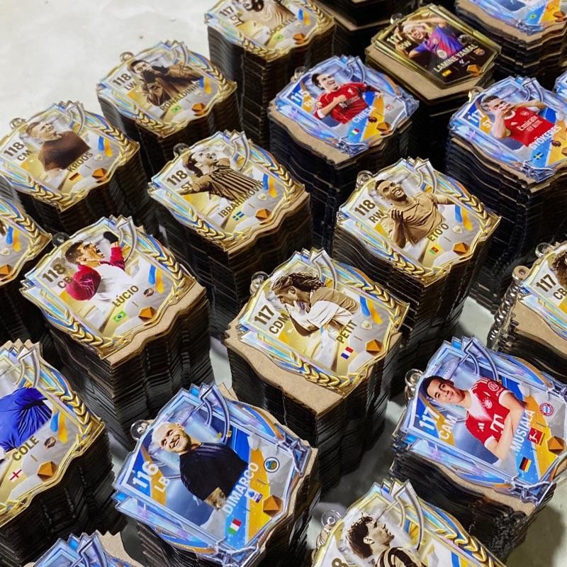 Cầu Thủ Chỉ Định FCM, Móc Khoá