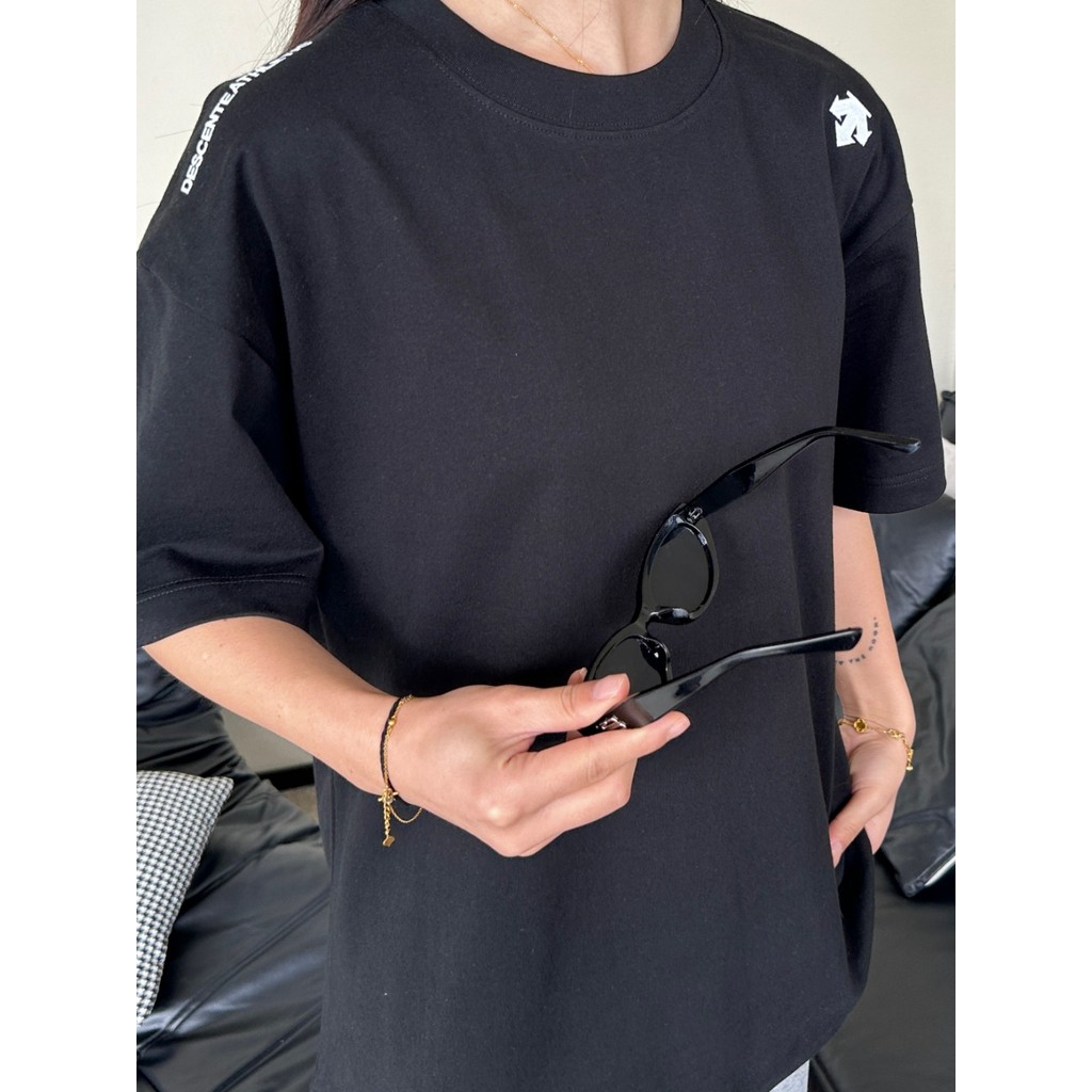 DESCENTE / DESCENTE Mùa Hè Plus Kích Thước Tay Ngắn Nam Nữ Cặp Đôi Raglan Tay Áo Thoải Mái Hợp Thời 
