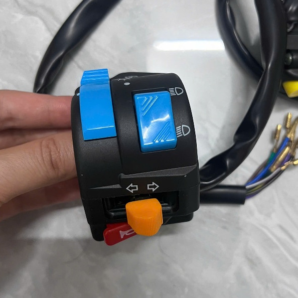 Combo công tắc cùm Fz V1 gắn thông dụng các dòng xe