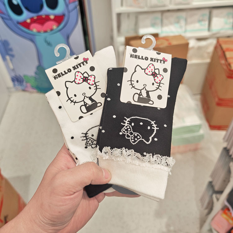 MINISO MINISO MINISO Sanrio Dòng sản phẩm gia đình chấm bi ren Hello Kitty Tất mùa thu đông