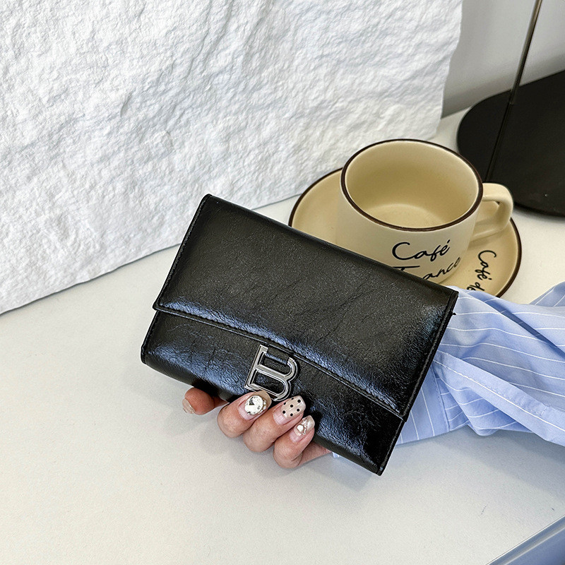 O8YX Fashionable new Hong Kong-style retro folding wallet for women, versatile and trendy, with larg